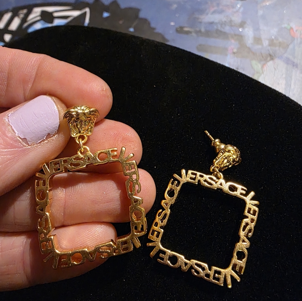 PoshFamily! ReceivedOffersFYI…NOFilters StunningEarrings! 1stOfferpleasepurchase - Picture 8 of 8